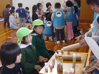 昭和小学校へ行きました。