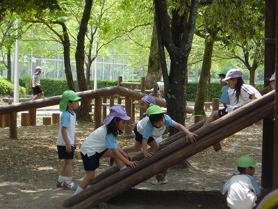 園外保育で城西公園に行ってきました。