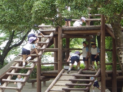 園外保育で城西公園に行ってきました。